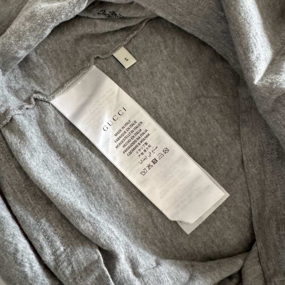 Gucci Gray Tee with Logo Print - Picture 4 of 4